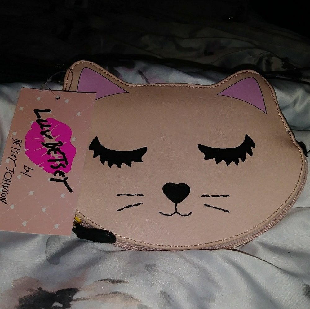 BRAND NEW 💋 blush kitty coin purse (wristlet)